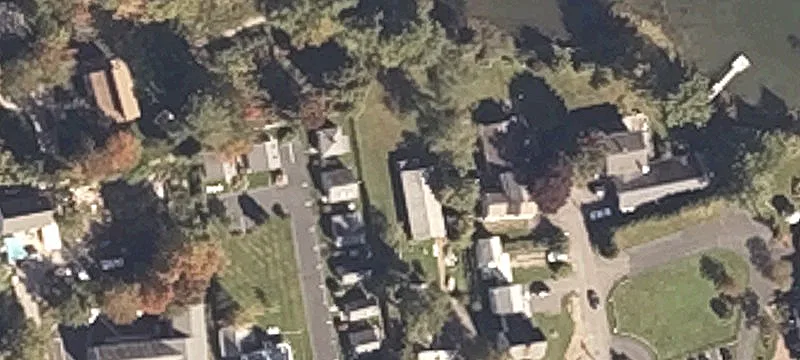 10 Christensen Ln