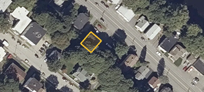 105 Riverside Dr