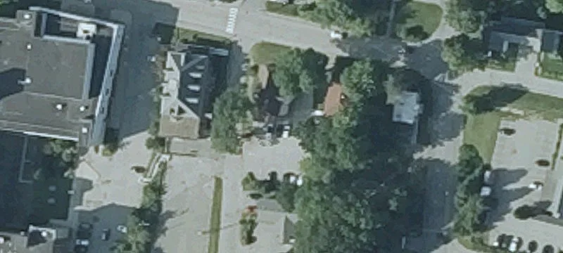 16 Chestnut St