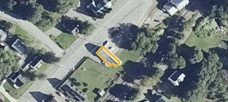 44 Main St
