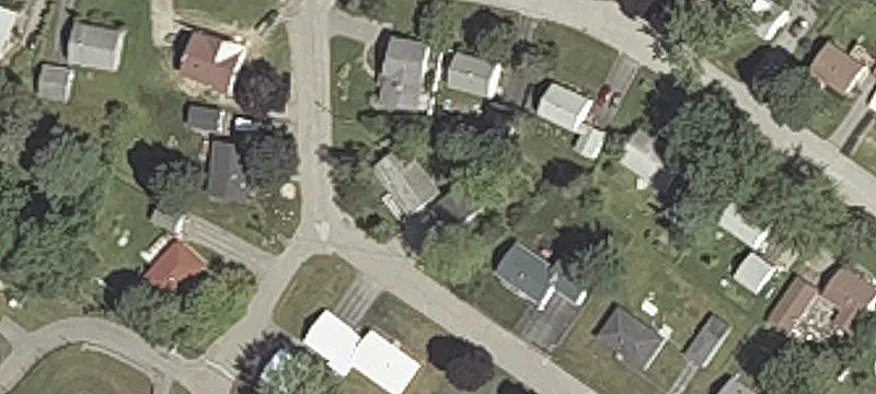 10 Park W Ave