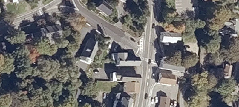 24 Main St