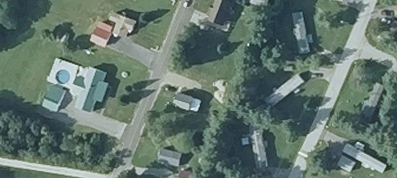 35 Fairview Ave