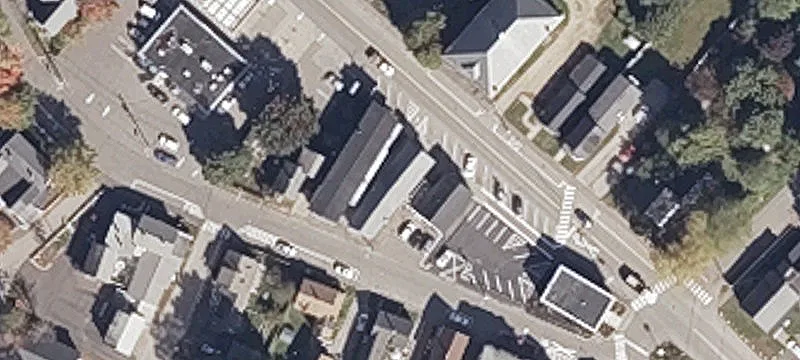 42 Main St