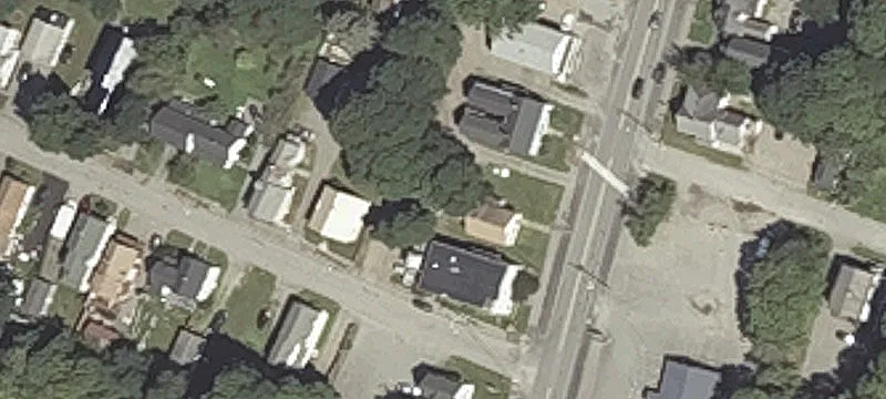 489 Main St