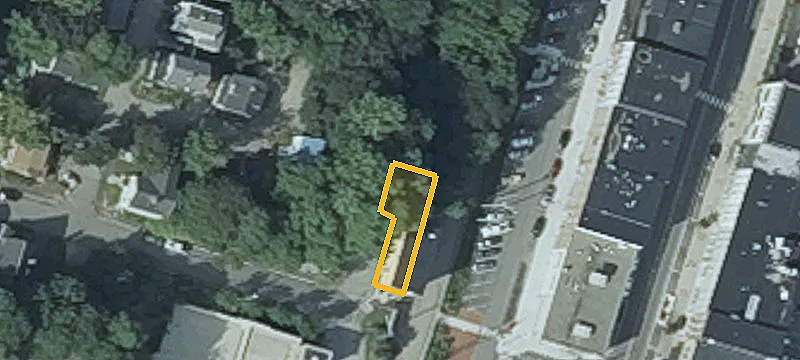 11 Oak St