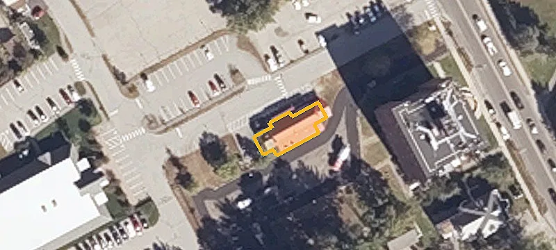 937 Main St
