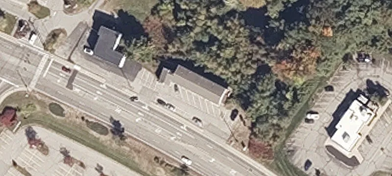 1328 Main St