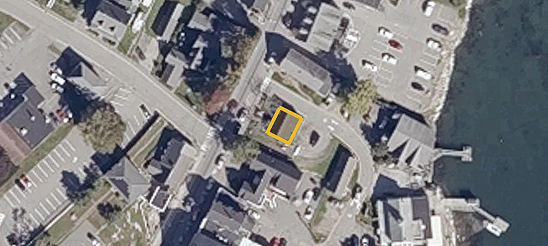 33 Townsend Ave