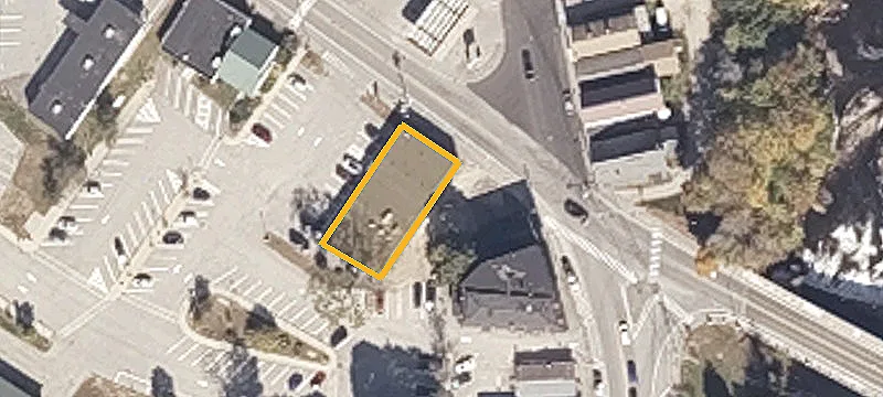16 Pleasant St