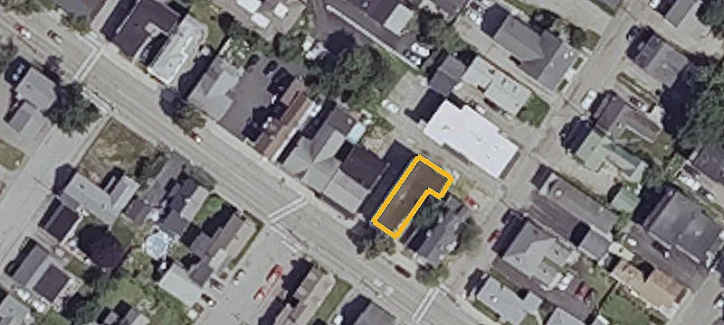 77 Pool St