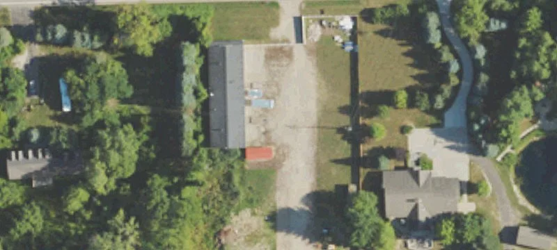 3637 Lakeville Rd