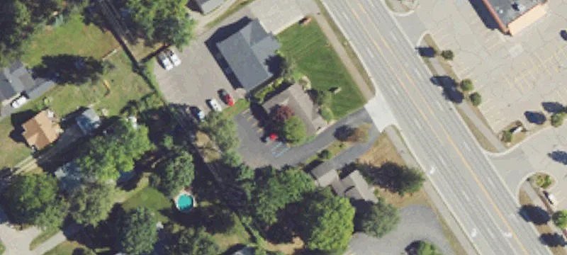 950 Lapeer Rd