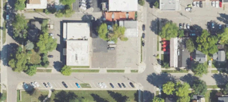 110 Oak St