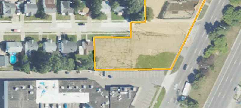 25125 Gratiot Ave