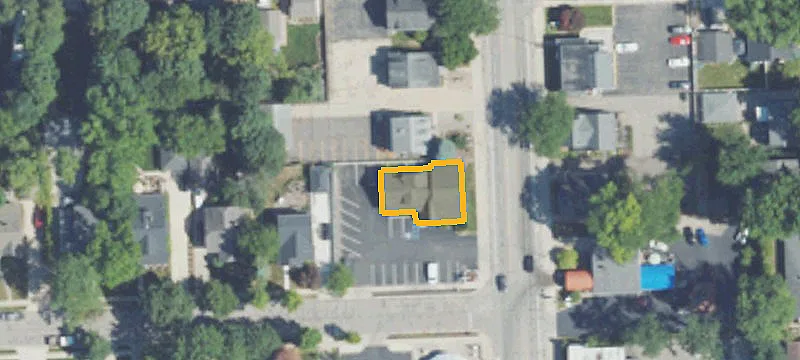 1176 Main St