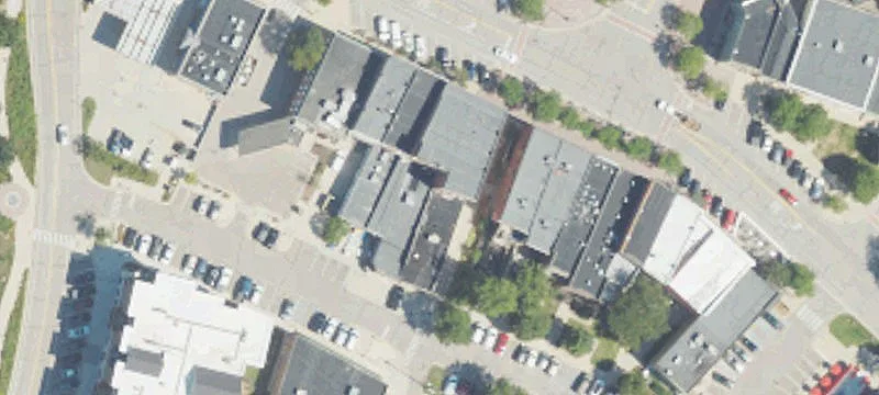 8101 Main St