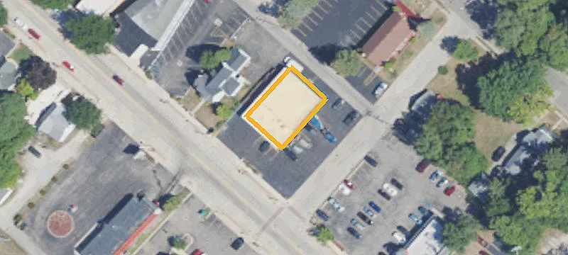 106 Main St