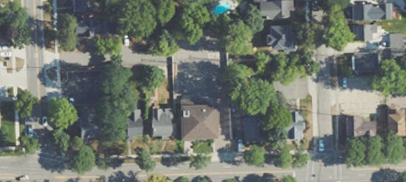 612 University Dr