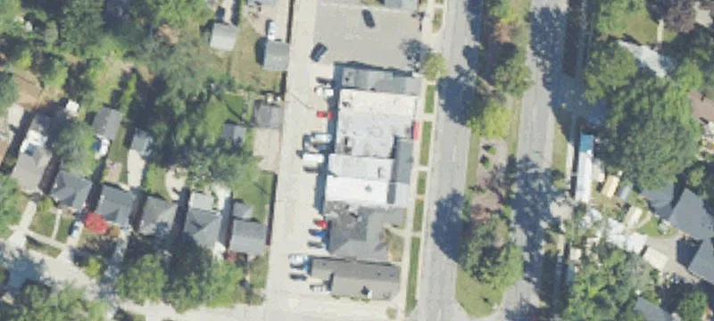 19521 Mack Ave
