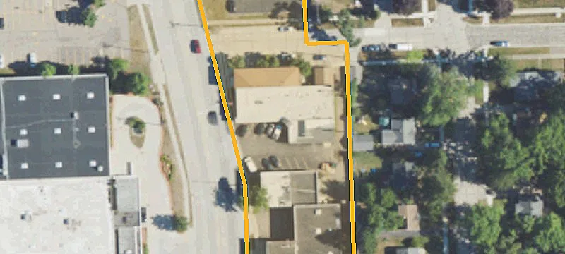 22500 Orch Lk Rd