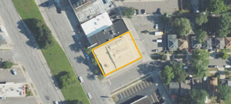22600 Woodward Ave