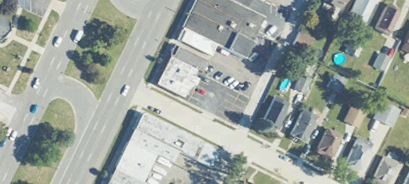 23700 Gratiot Ave