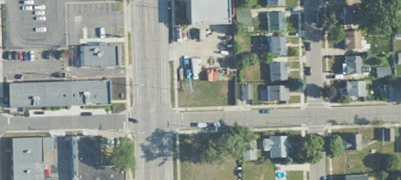 2435 Hilton Rd