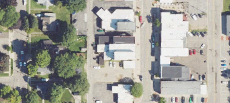 152 Main St