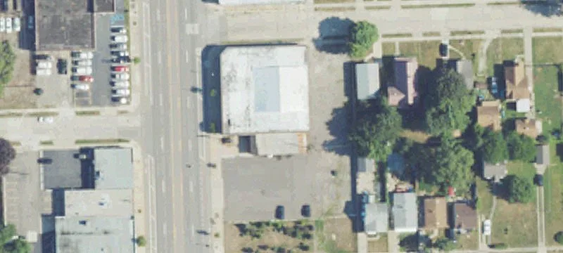 23600 Van Dyke Ave