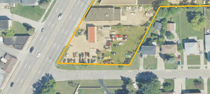 31560 Groesbeck Hwy