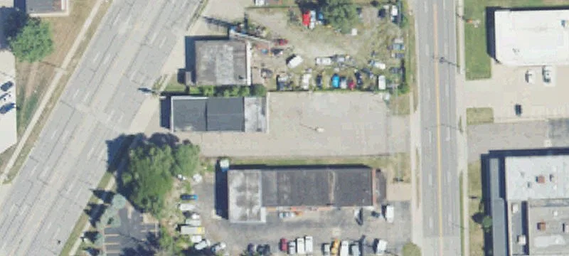 23656 Groesbeck Hwy