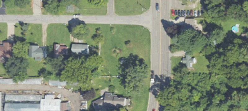 2340 Lansing Ave
