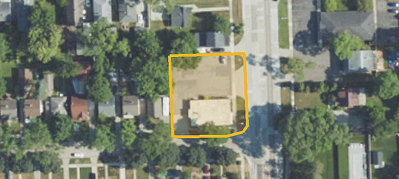 744 Main St