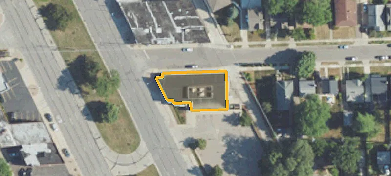 23550 Woodward Ave
