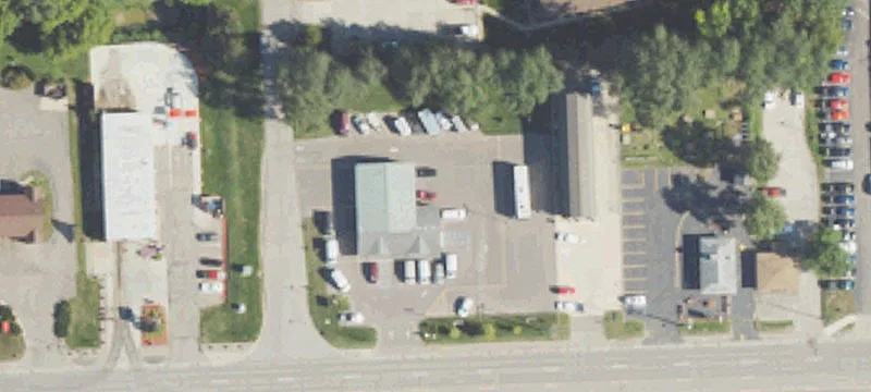 2461 Highland Rd
