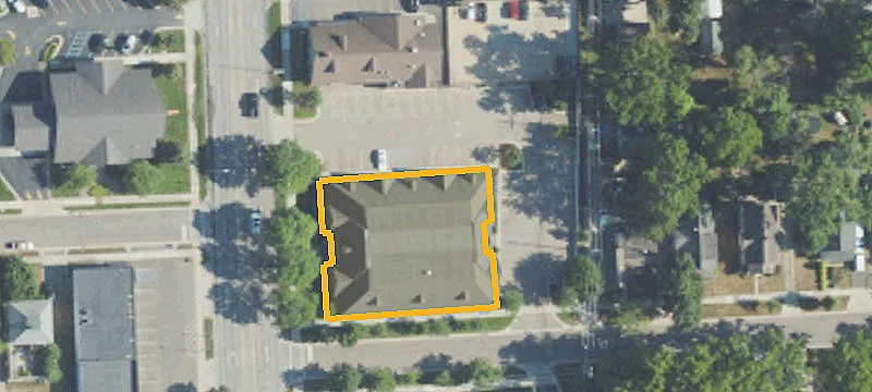 1002 Main St