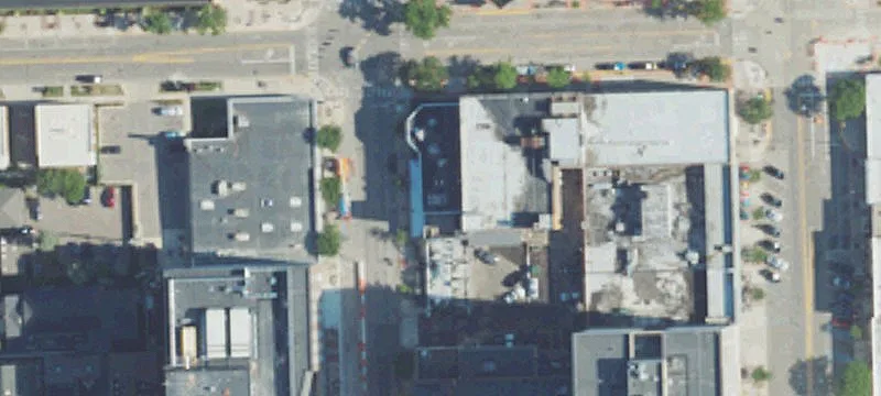 401 Lafayette Ave