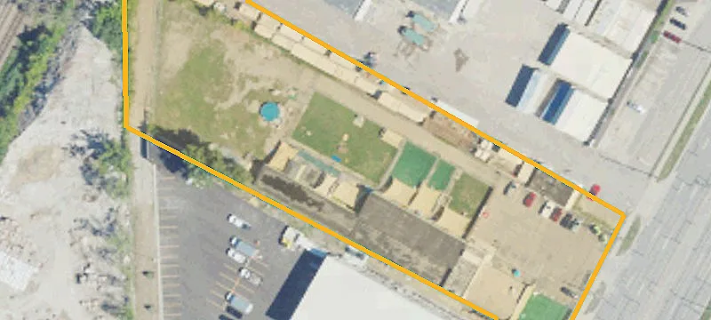 22415 Groesbeck Hwy
