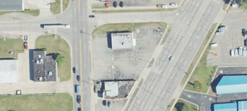 24080 Schoenherr Rd