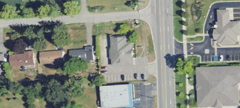 2400 Un Lk Rd