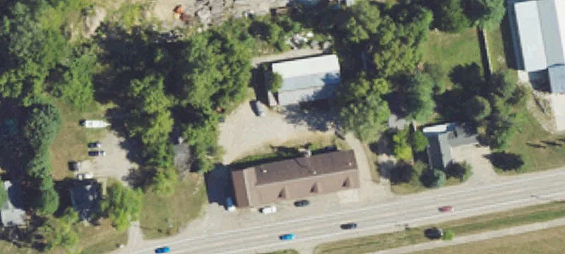 549 Lakeville Rd