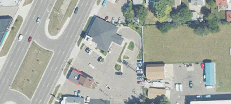 27454 Gratiot Ave