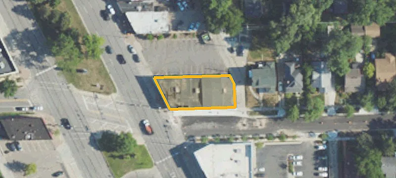 23100 Woodward Ave