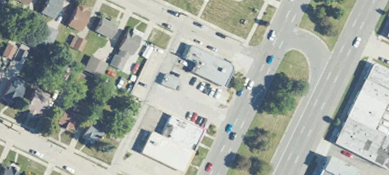 23447 Gratiot Ave