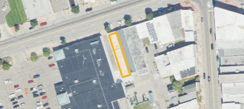 145 Grand Riv Ave, Unit 3