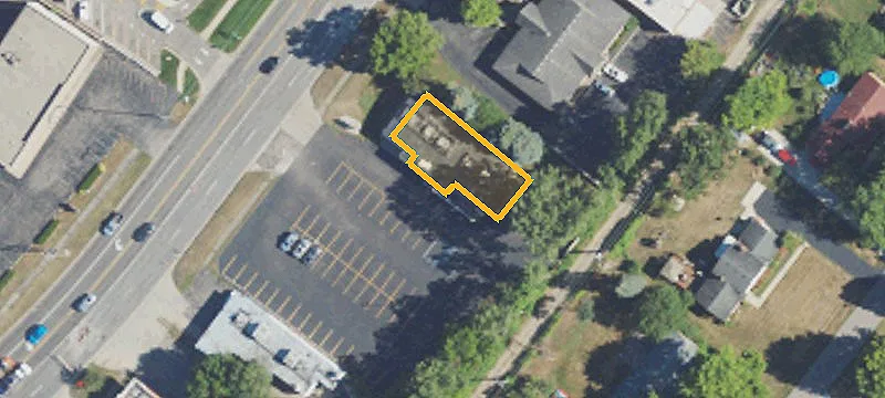 2235 Orch Lk Rd
