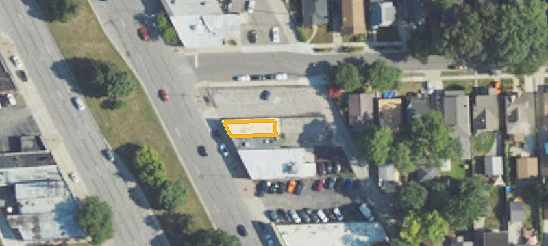 23344 Woodward Ave