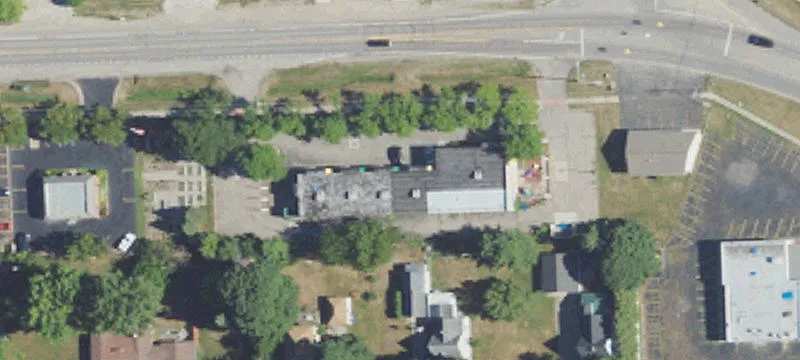 2575 Pontiac Lk Rd