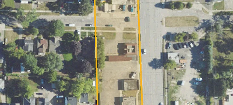 989 Baldwin Ave